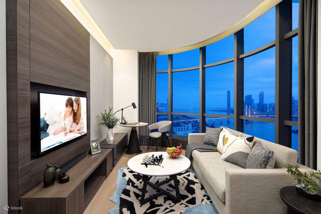 Li Cheng Hotel (Hengqin Port Convention and Exhibition Center Branch) Accommodation Package, Zhuhai